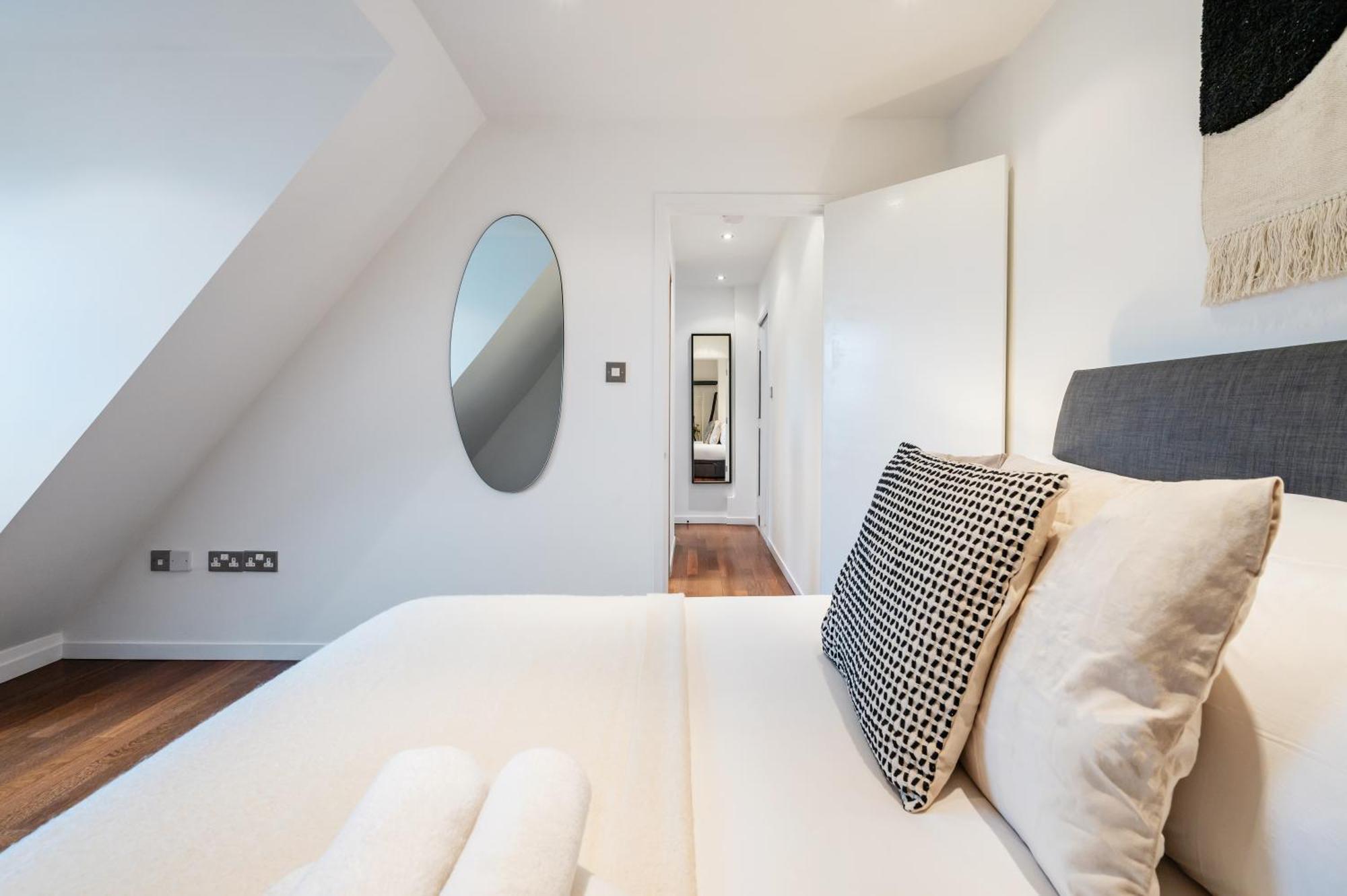 Huge & Central 3 Bedr, 4 Beds, Covent Gdn London Bagian luar foto