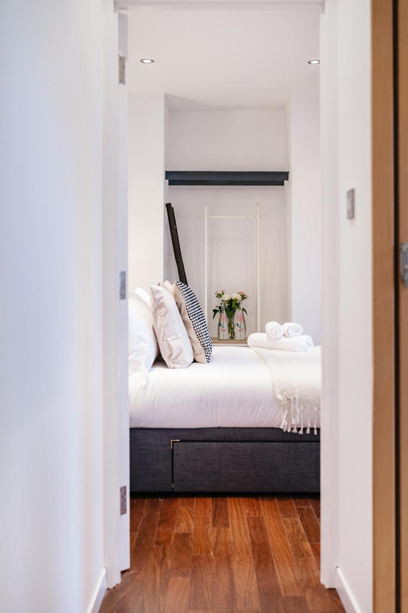 Huge & Central 3 Bedr, 4 Beds, Covent Gdn London Bagian luar foto
